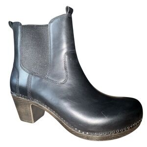 Dansko Shayna Heeled Chelsea Leather Boots Womens Size 10 (41) NWOB